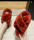 FLUFFY DREAMY SLIPPERS